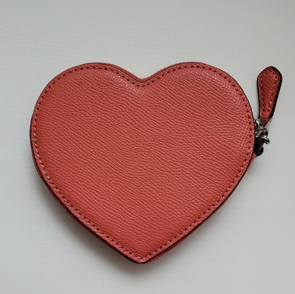 NWT Coach Heart Stud Coinpurse - Picture 4 of 5